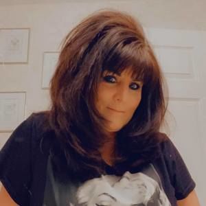 Meet your Posher, Deborah